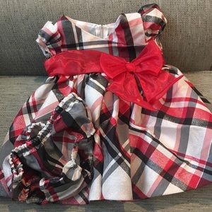 Adorable infant holiday dress
